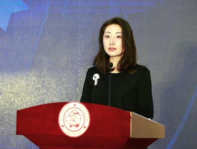 云南街头偶遇宗馥莉,云南街头偶遇宗馥莉视频